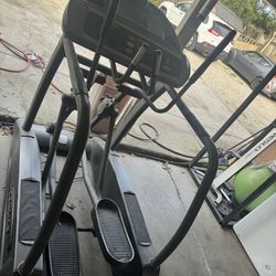 Elliptical professional 