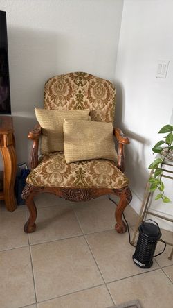 Moving sale/ Set of Two wood chairs
