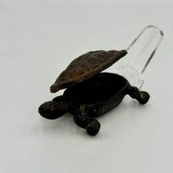 Vintage Cast Iron Turtle Trinket Box – Rustic Metal Decor