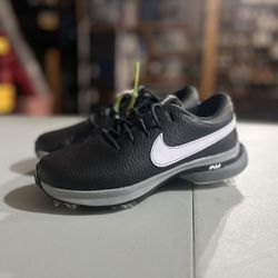 Nike Victory Tour Golf Shoes