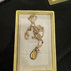 Cadena de 14 kilates 3 oros 16’ d largo