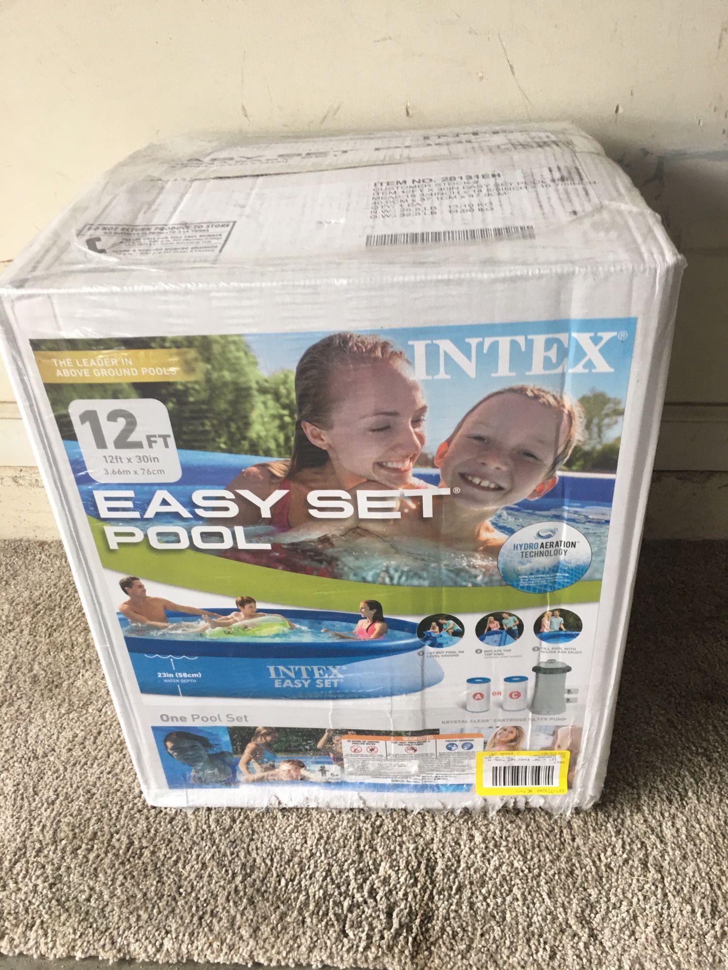 12 Foot by 30 Intex Swimming Pool New in Box Pump included