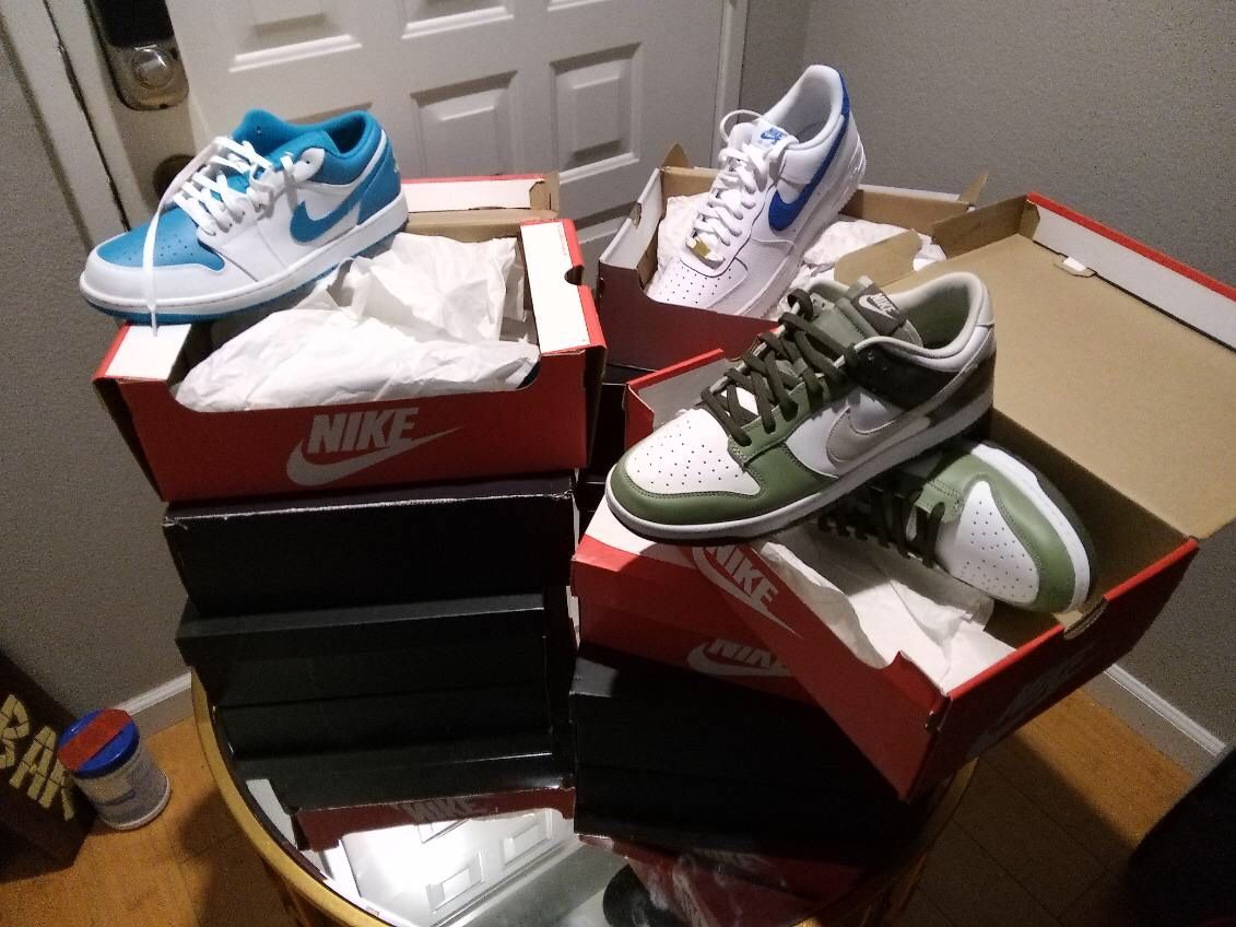 HUGE LOT OF NIKE AIR FORCE ONES !!  Men’s 11 1/2 To 12’ Brand new!!!