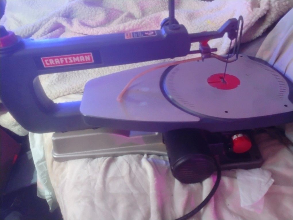 Craftsman 16 Inch Scroll Saw. Great Condition