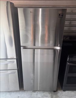 Samsung Stainless Steel Refrigerator And Freezer