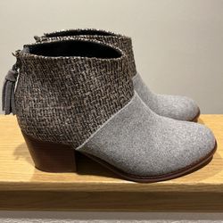 Women’s Toms - Boots Size 8