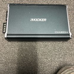 KICKER CXA300.4