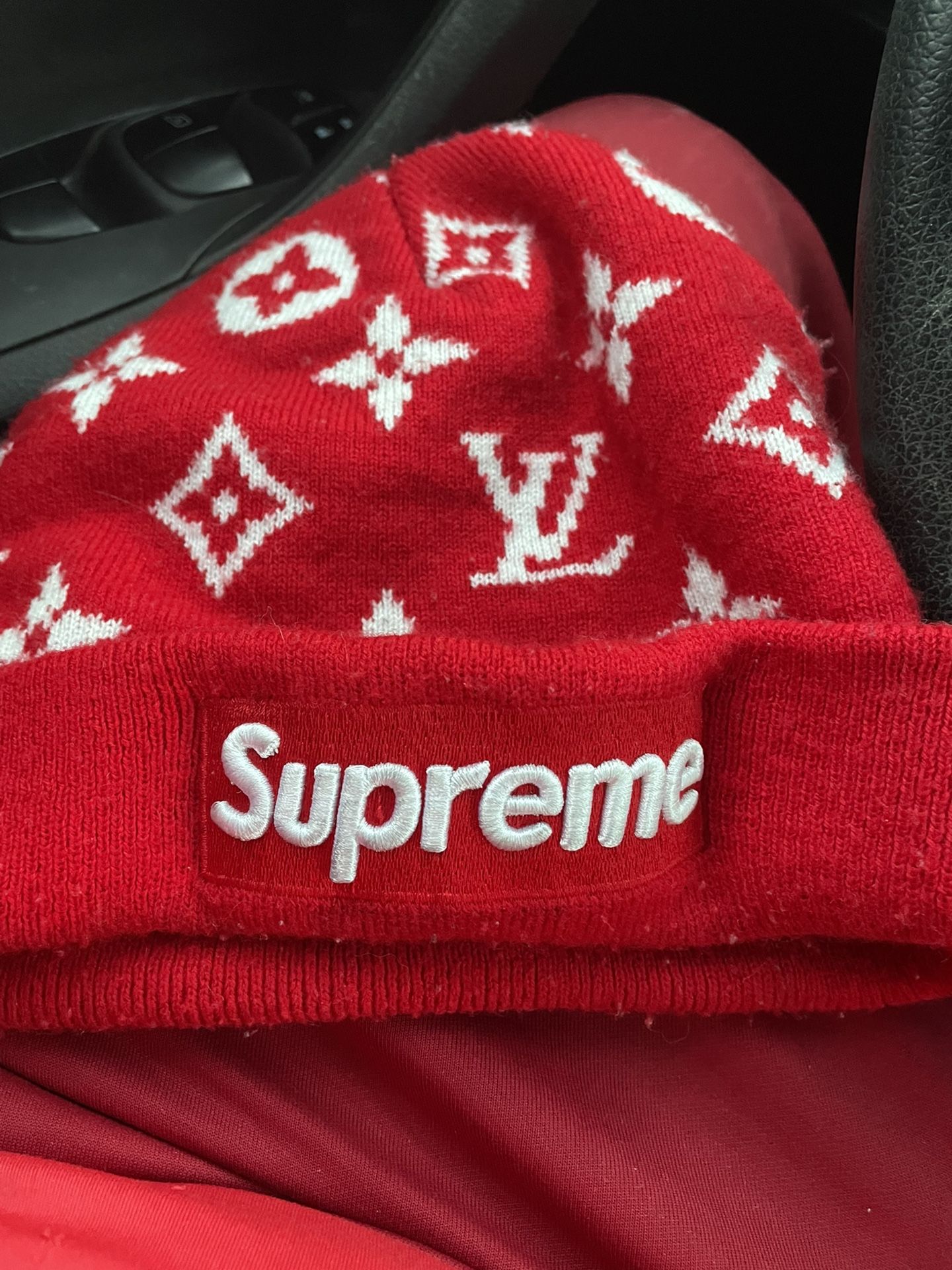 Louis Vuitton Beanie Supreme