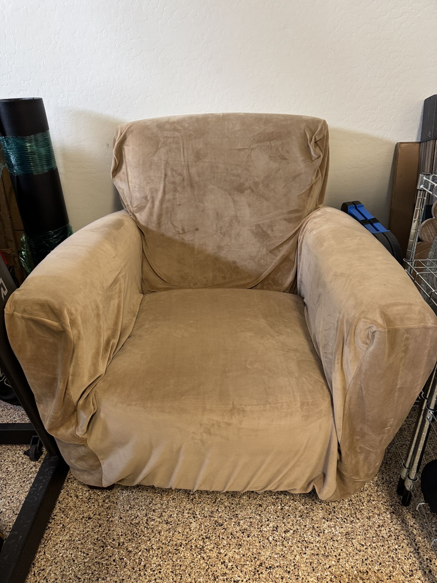 Cozy Comfy Accent Chair With Cover