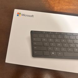 Microsoft Designer Bluetooth Keyboard Mouse 