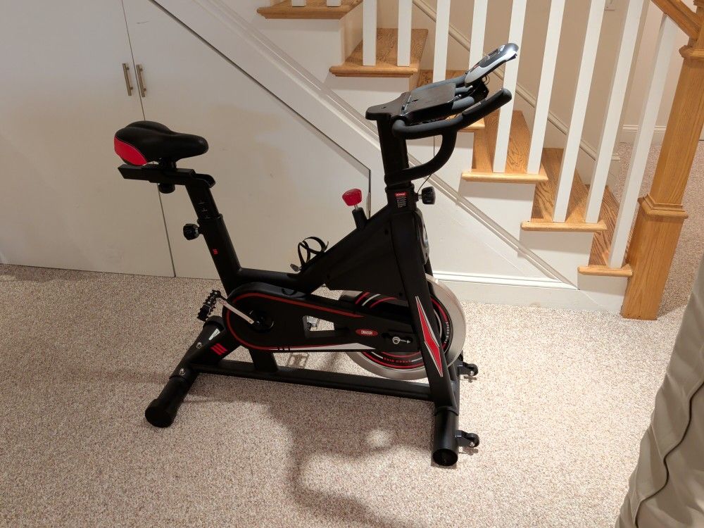 Exercise Bike 350lbs Weight Capacity- Dmasun - Like new