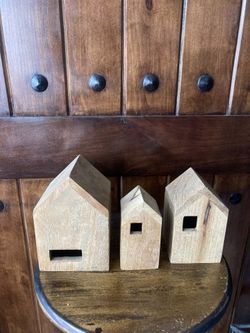 Rustic Wood House Decor 