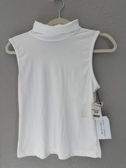 New White shirt size large