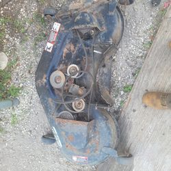 ((READ AD))((48" L--SERIES Johndeere Deck)) Riding Mower 