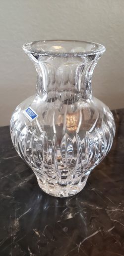 Waterford crystal vase 8 inch Sheridan. Excellent condition.