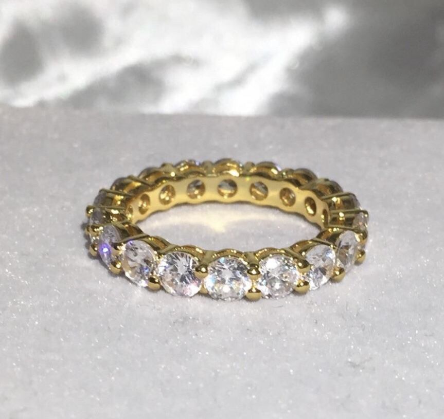 New 18 k yellow gold eternity ring wedding ring set