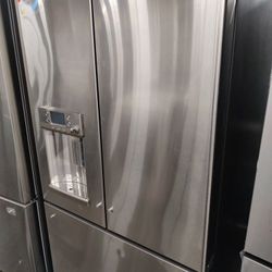 GE  CAFE  CFE28TP2MS1
36 Inch French Door Smart Refrigerator