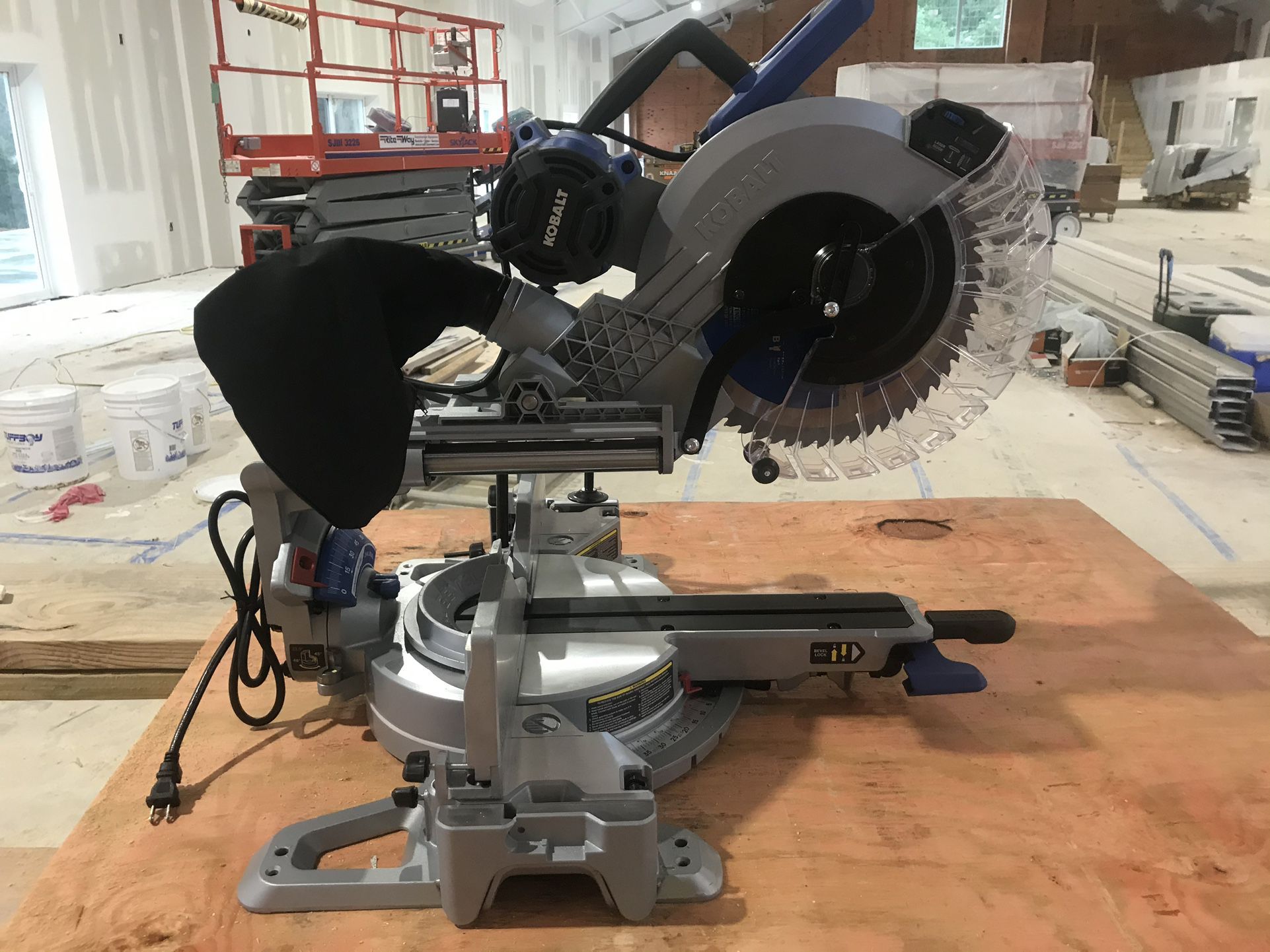 Kobalt 12 Inch Saw for Sale in Spring Mill, KY OfferUp