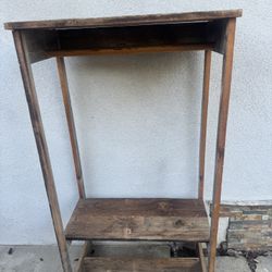 Wood shelf hanger