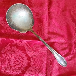 Vintage WM ROGERS AND SONS SILVERPLATE LADLE