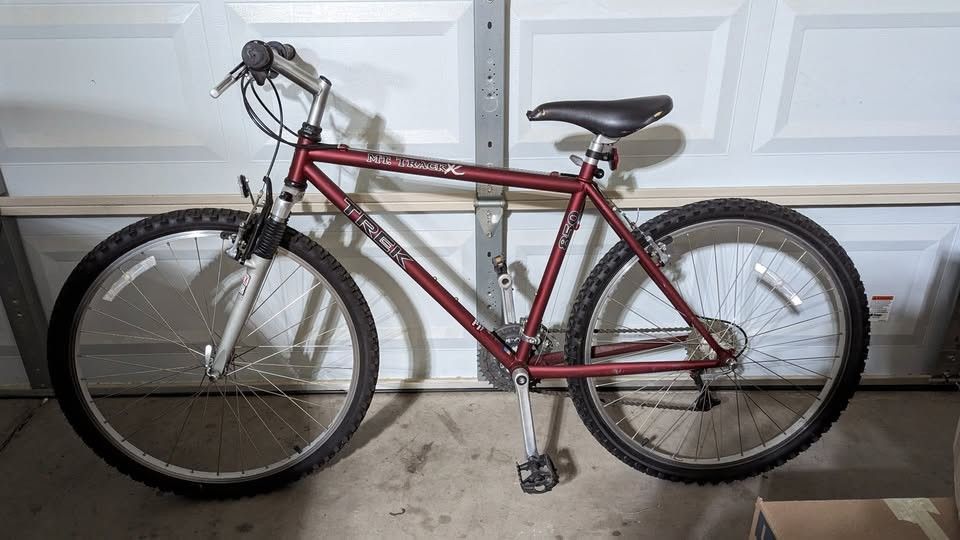 TREK Mt. Track Mountain Bike