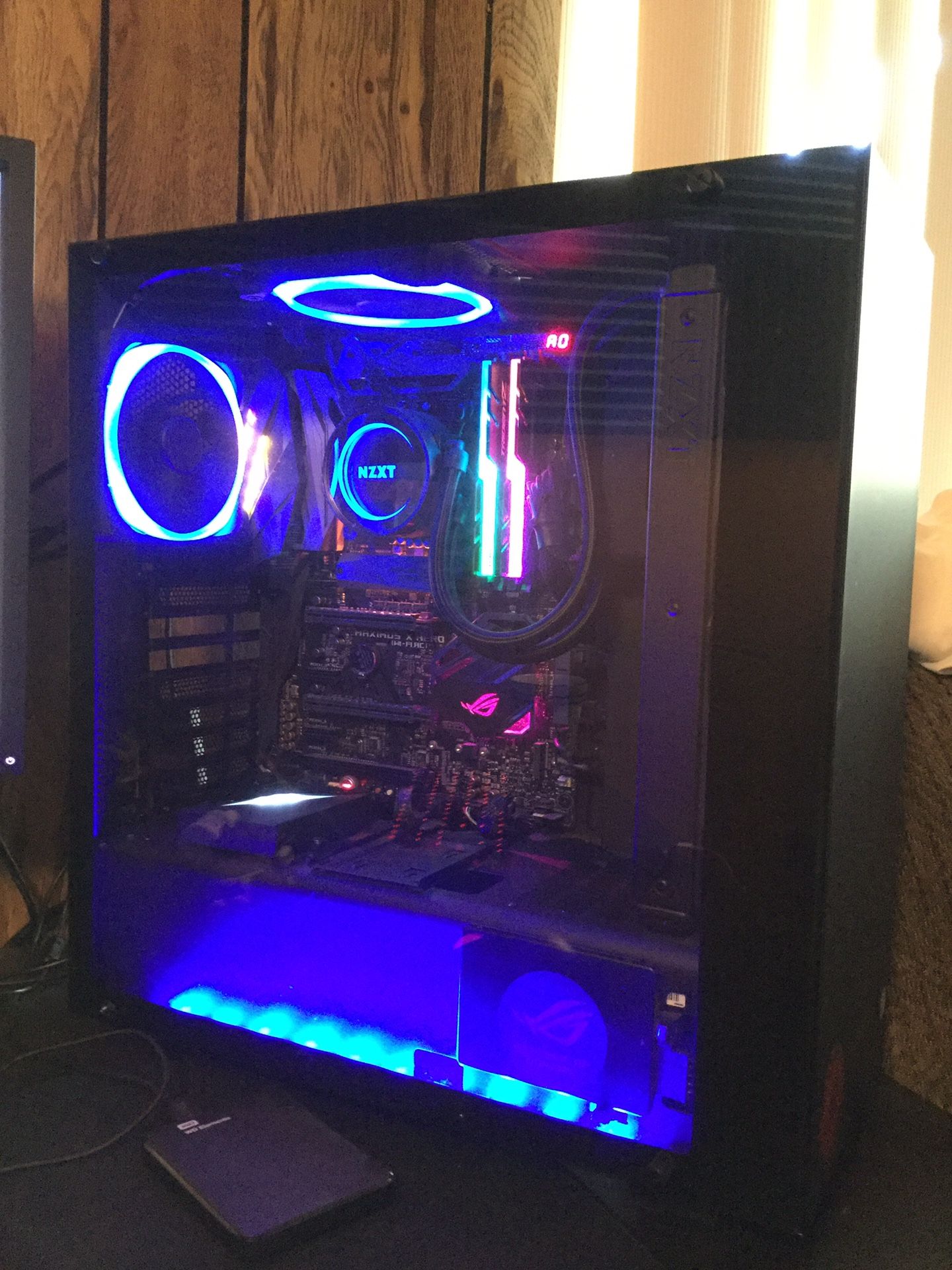 High End Gaming PC i7-8700K/16 Gb Ram/750GB SSD-2TB HD