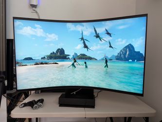 Samsung Ark 55” 4K Curved Gaming Monitor – Excellent Condition