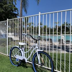 New Beautiful 🌸 Beach Cruiser Ladies Women’s Girls Bike Bicycle 26” Tires Standard Size Comfortable