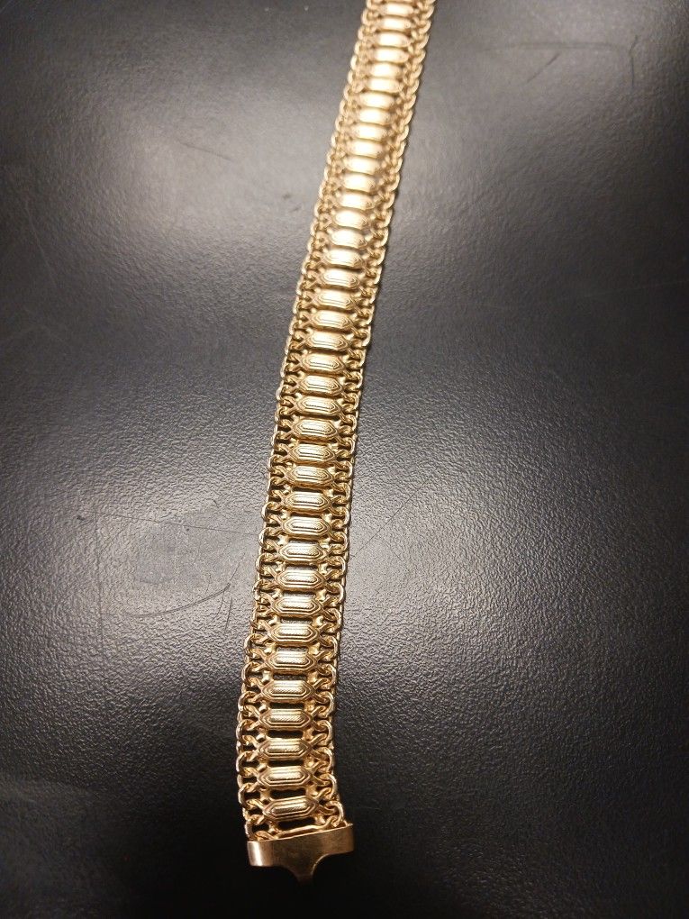 14k Yellow Gold 14 G. Bracelet