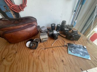 Vintage Cameras Yashika/Cannon/Holga