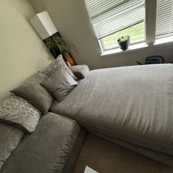 Right side Sectional Couch 