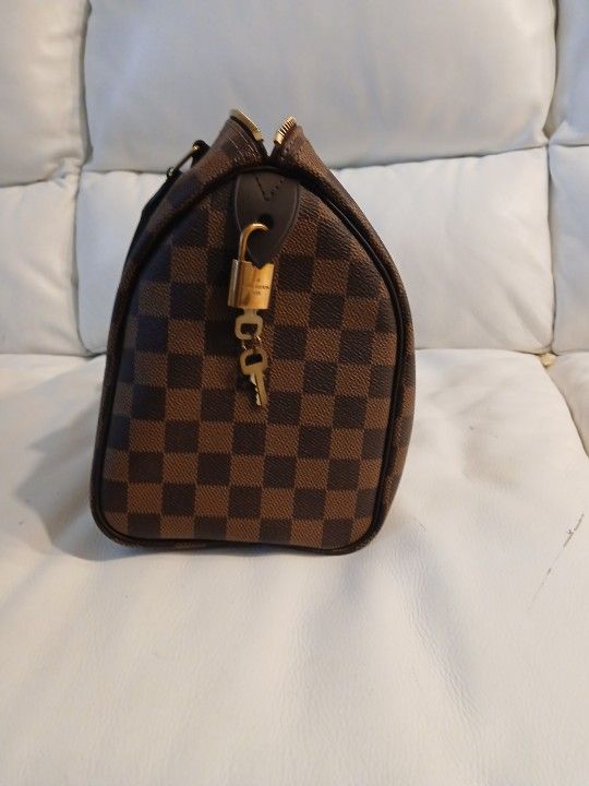 LOUIS VUITTON HAND BAG/PURSE