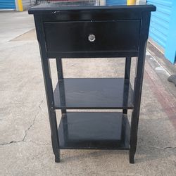 Cute side table or nightstand!!!