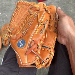 Spalding Ultima 120 Glove