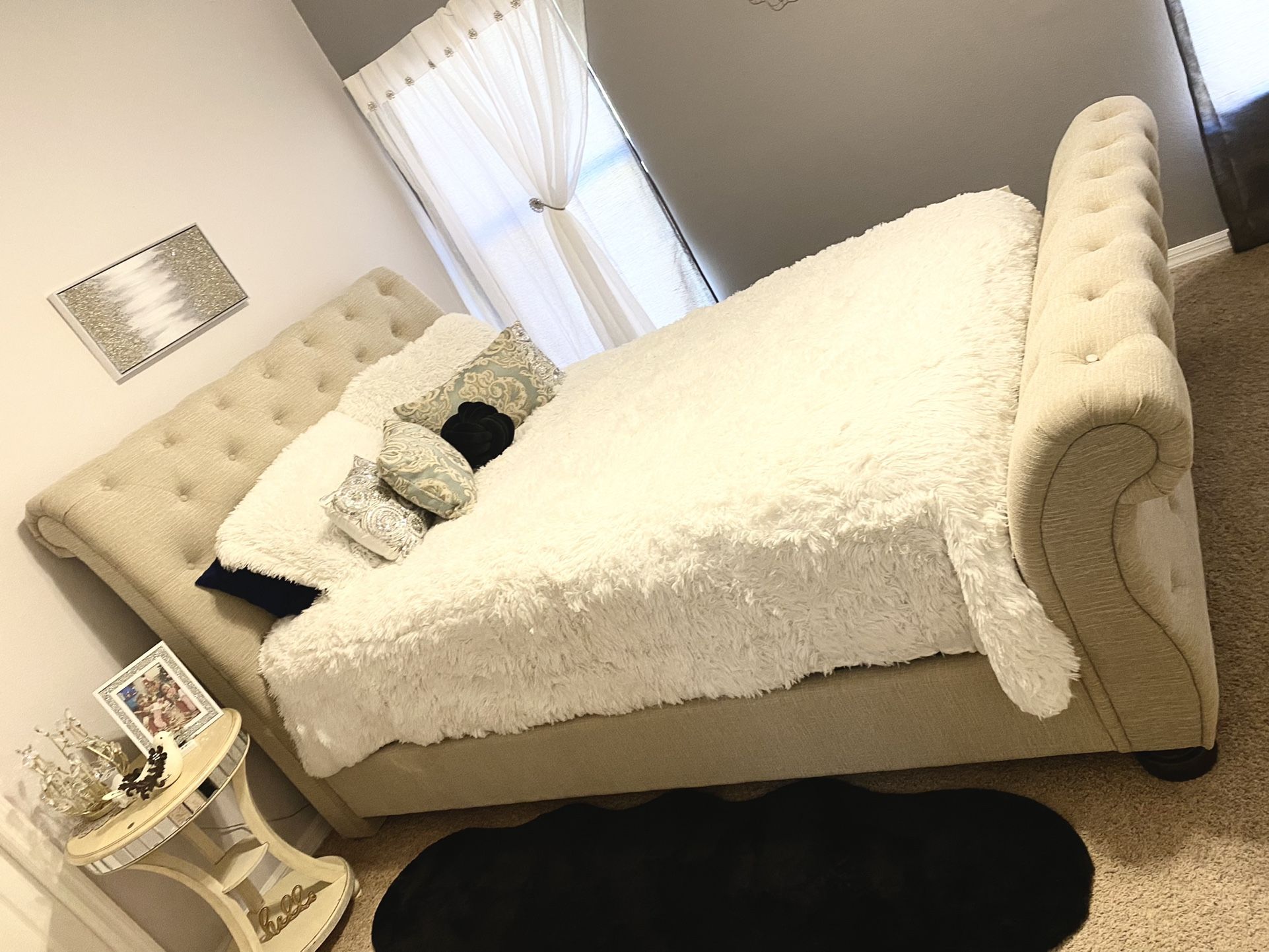 Queen Bed