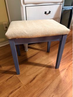 Cushioned bench seating