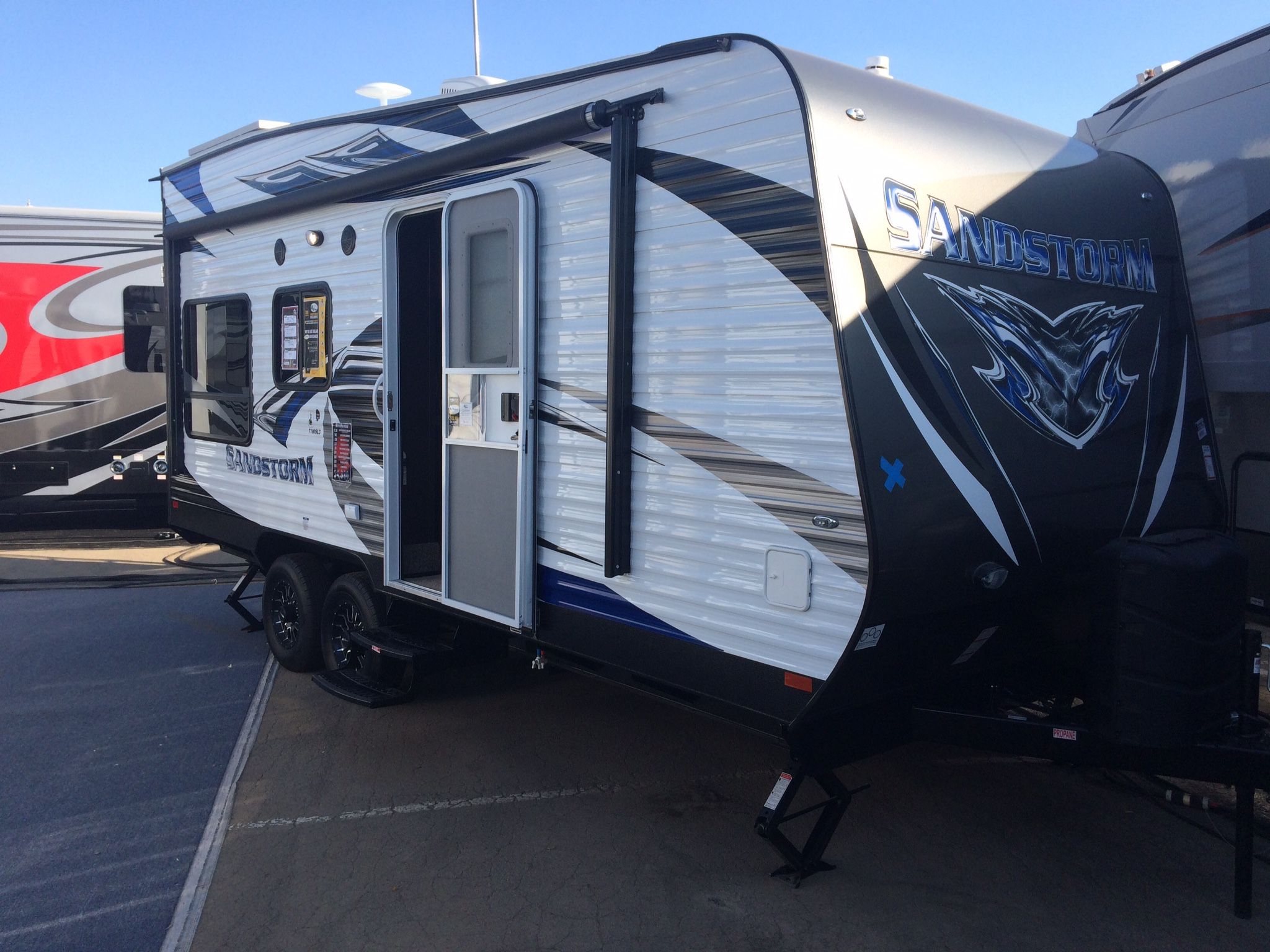 2016 Forest River sandstorm toy hauler 18 Ft