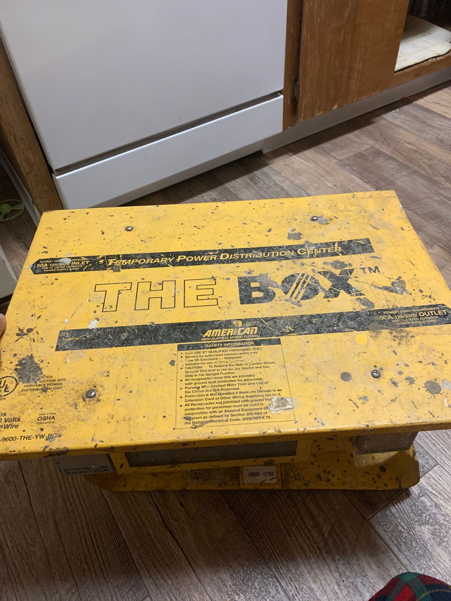 Power distribution center (the box )make me an offer cheap hit me up