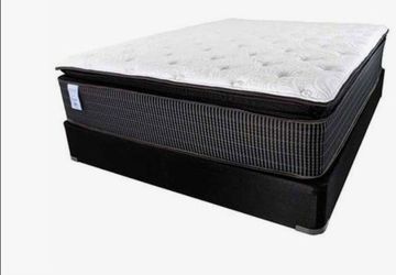 $275 Queen pillow top mattress and box spring brand new free delivery same-day