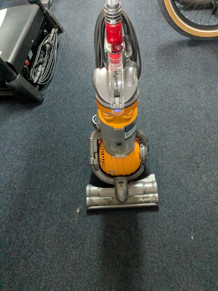 Dyson Dc24 Vacuum