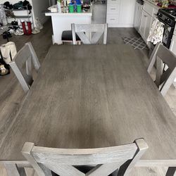 5 Piece Dining Room Set - Used