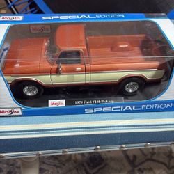 Maisto 1:18 Scale 1979 Ford F150 F-150 Ranger Pick-Up Truck Diecast Model SE Car
