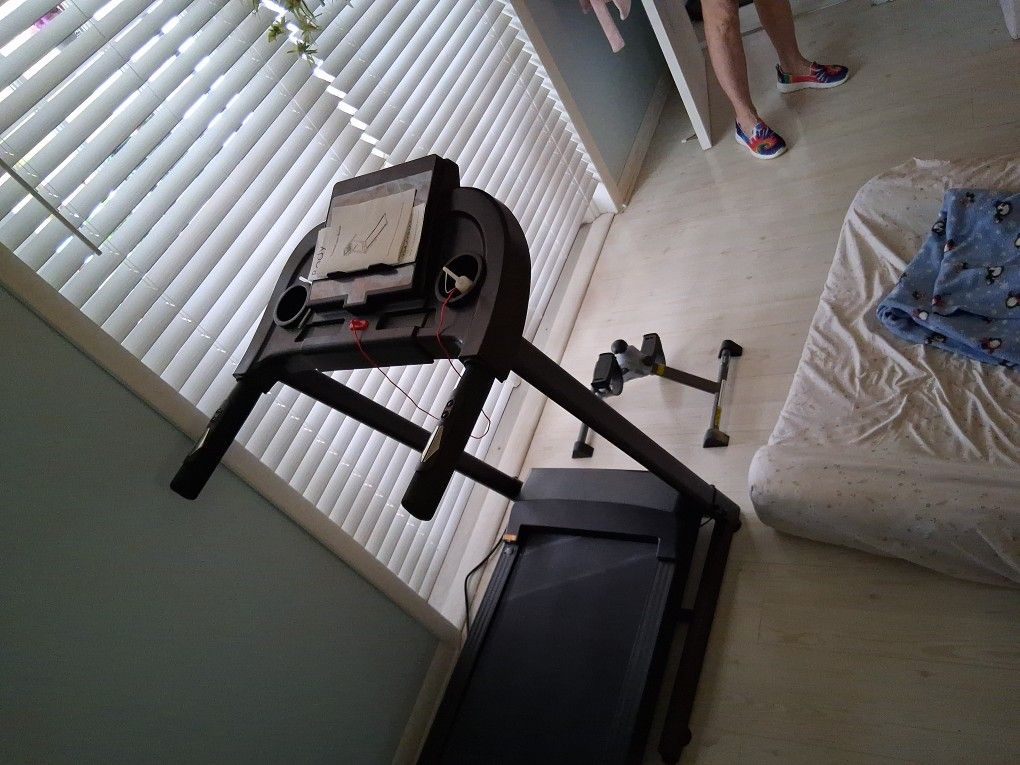 Treadmill 