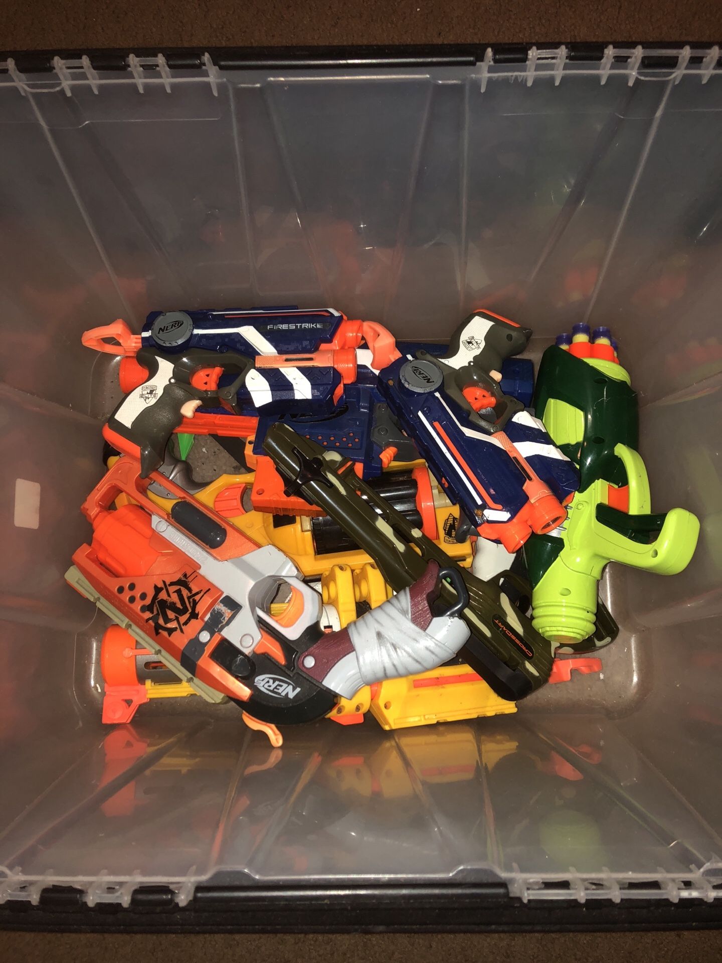 Nerf Gun Crate (8 Guns)