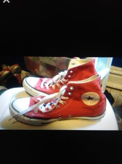Red converse