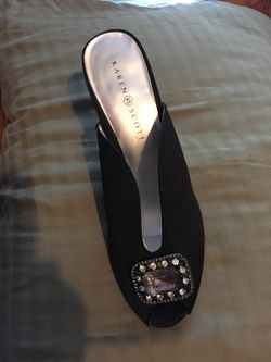 Karen Scott size 9.5