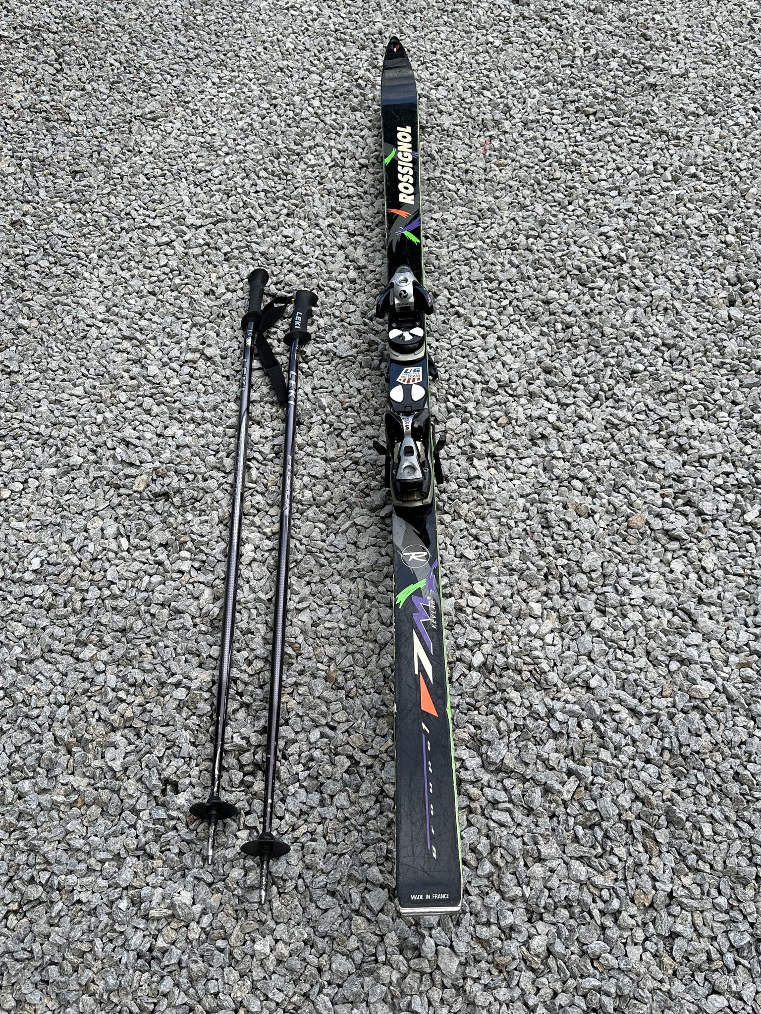 Rossignol 7M Skis (190 cm) with Salomon Racing Bindings - with poles. Great for Moguls!