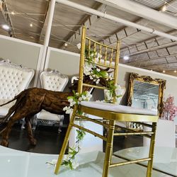 Elegant Chiavari Chairs👑$39 Down To Finance