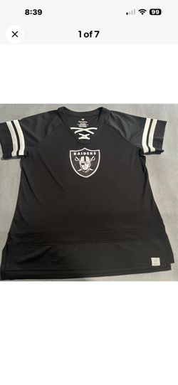 Las Vegas Raiders Women’s V Neck New☠️