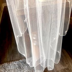 Bridal Veil Scalloped And Beaded Edging